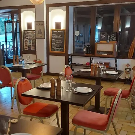 Otel Domaine Du Viaduc Garabit